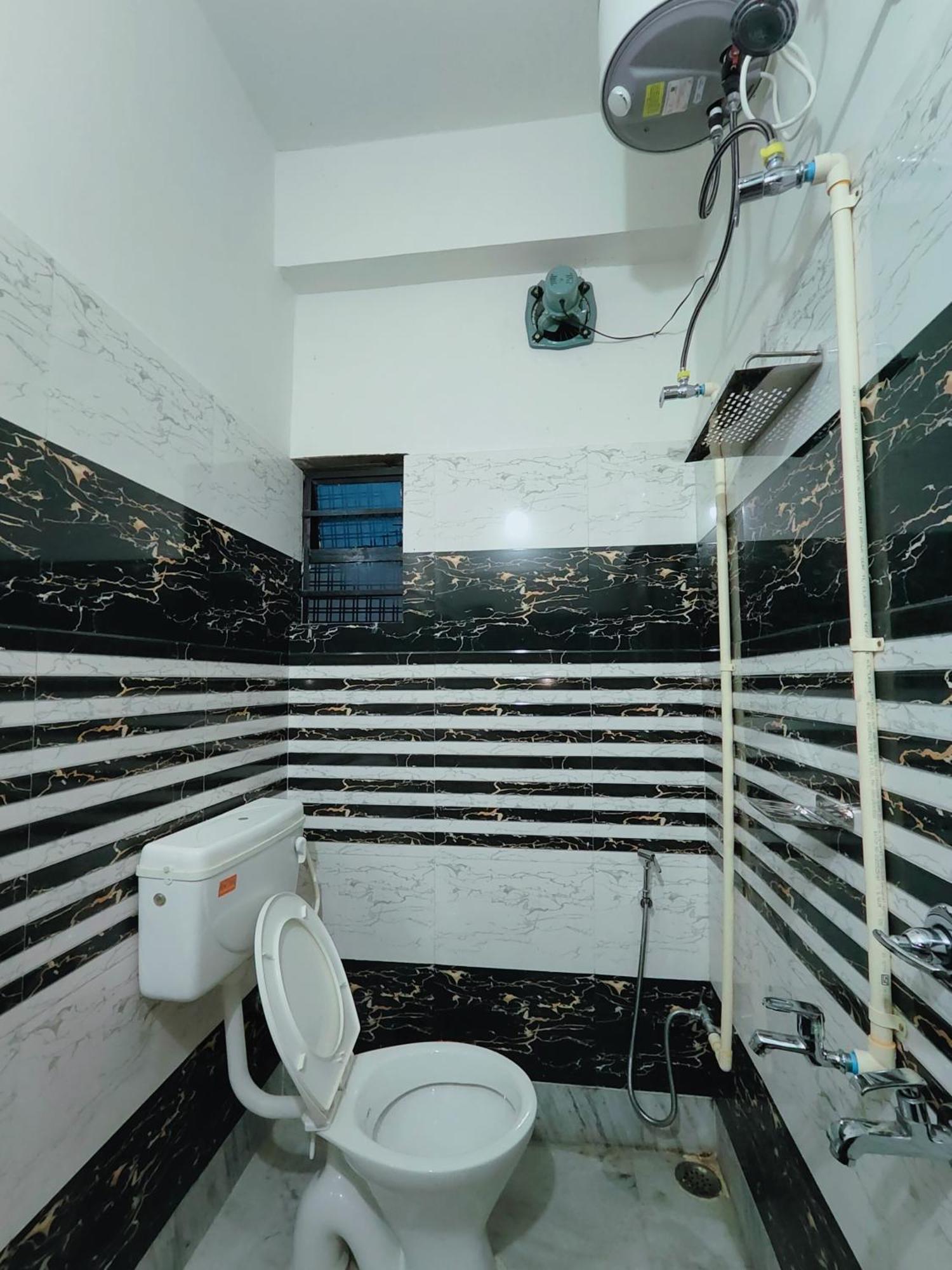 Gulab Lodge Силигури Экстерьер фото