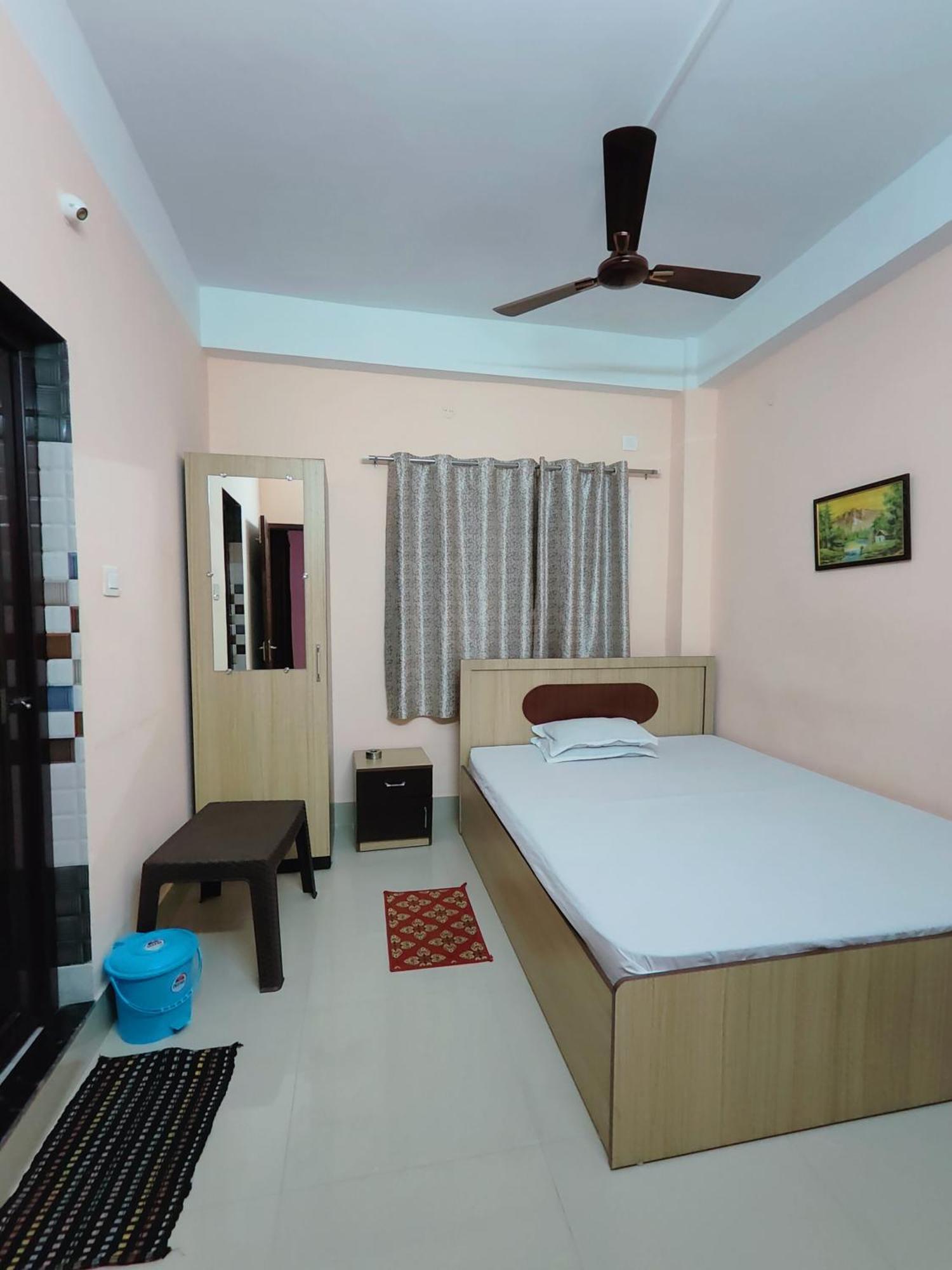 Gulab Lodge Силигури Экстерьер фото